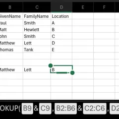 Arkusz kalkulacyjny Excel z danymi i formułą =XLOOKUP. Pokazuje, jak rozdzielić tekst w Excelu, łącząc dane z kolumn B i C.