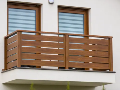 Drewniane balustrady tarasowe i balkonowe - solidne i eleganckie