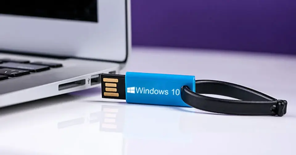 Windows 10 na pendrive - jak przygotować nośnik i uruchomić instalację